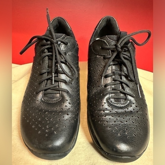 Earth Brand Shoes “Kepler” Black Leather Comfort & Support Women’s Size 8.5B - Picture 1 of 7